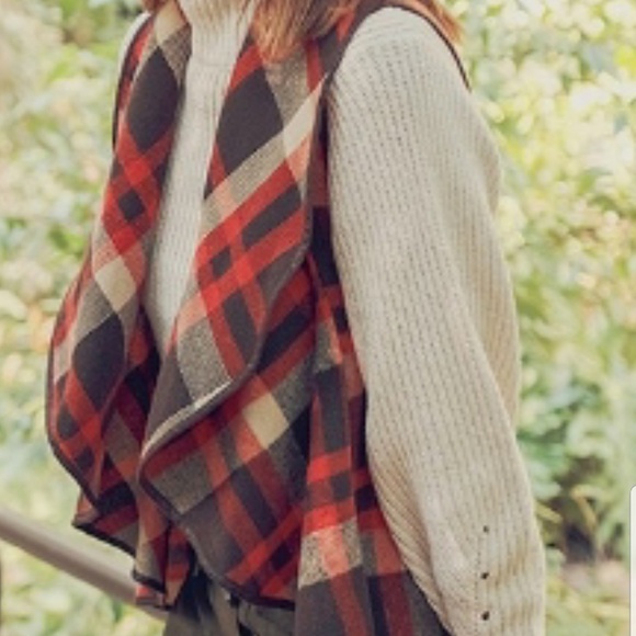 NWT!! PERFECT FALL PLAID VEST🍁🍁🍁 - Picture 2 of 2
